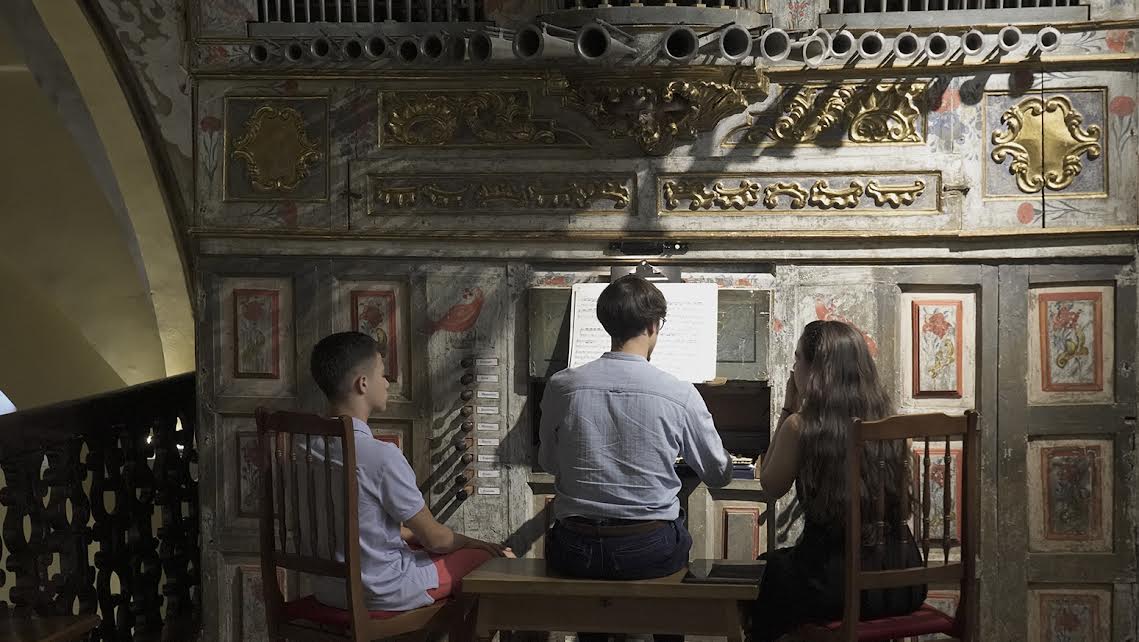 La clausura del curso culminó con un homenaje a José María Álvarez.