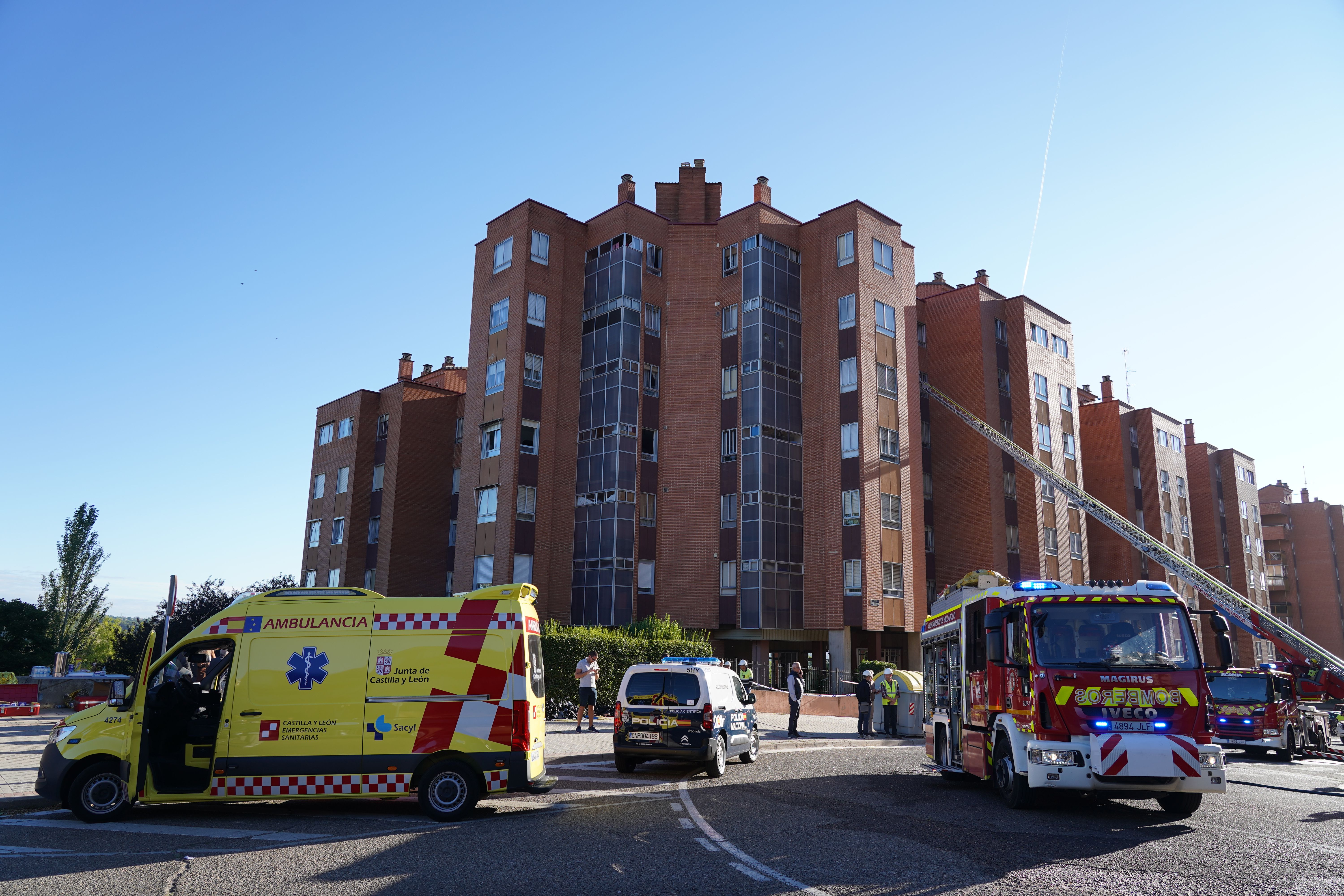 La explosión se ha producido en un edificio del barrio Parquesol de Valladolid. | EDUARDO MARGARETO / ICAL