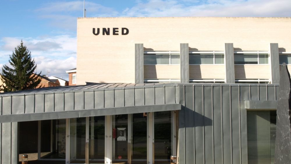 Edificio de la UNED en Ponferrada.