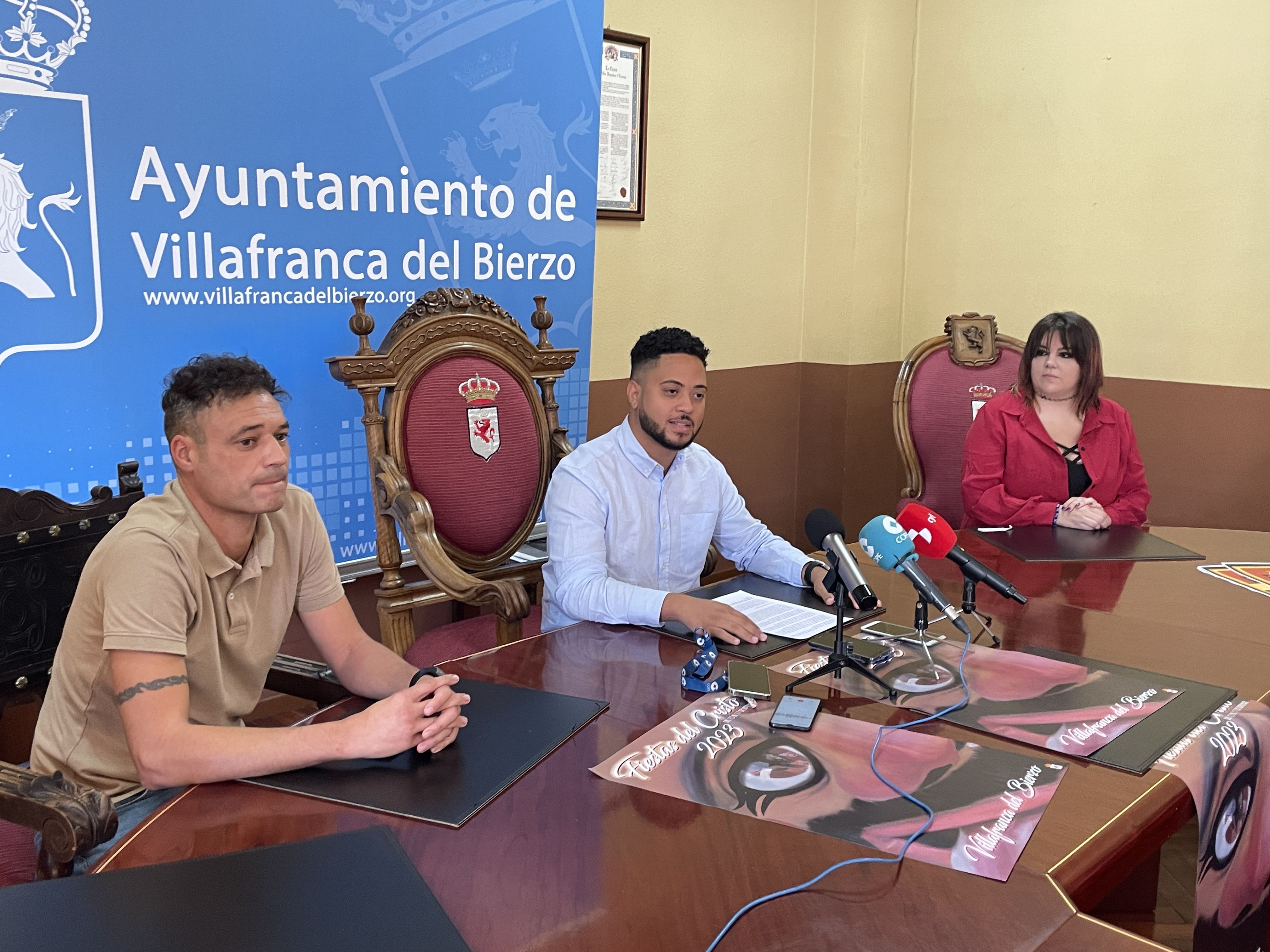 Presentación de las Fiestas del Cristo 2023 en el Ayuntamiento de Villafranca del Bierzo. | Javier Fernández