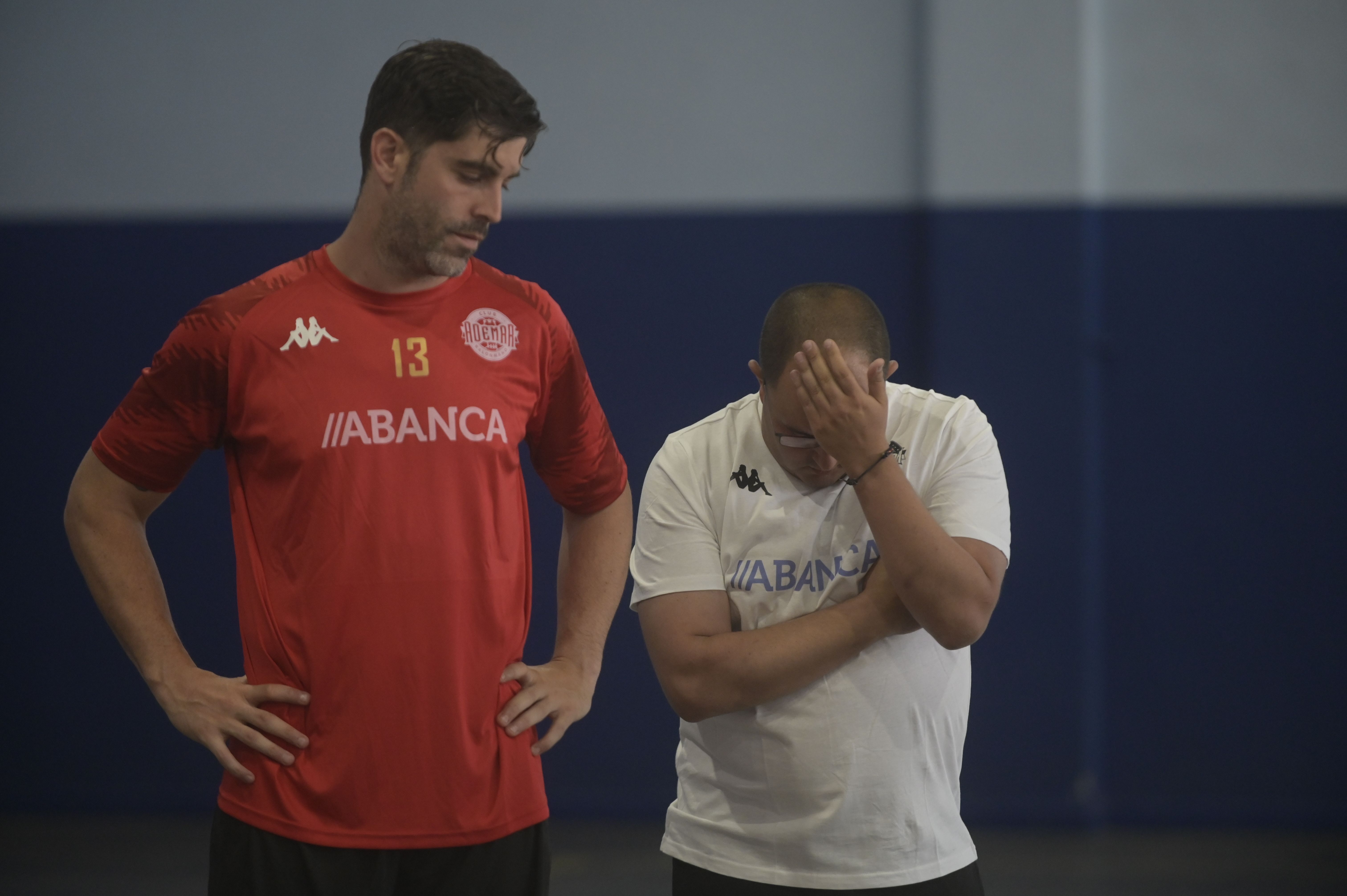 Castro y Dani Gordo, durante un entrenamiento. | JESÚS F. SALVADORES