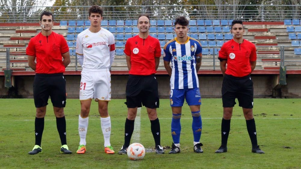 Partido de ida del derbi de filiales la temporada pasada. | LNC