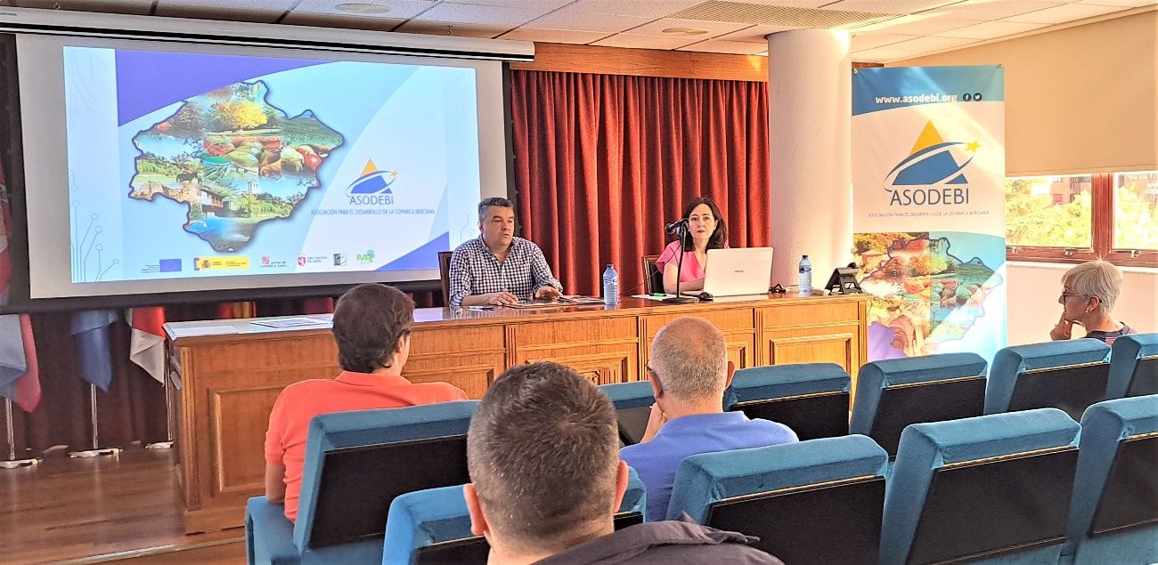 Una junta de Asodebi en Ponferrada.