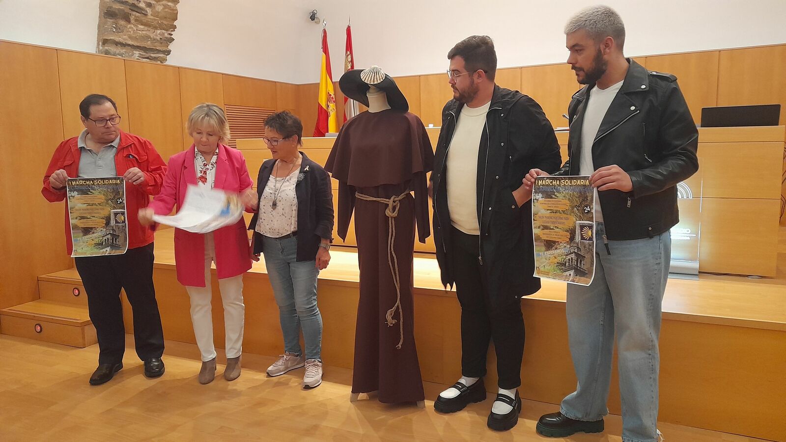 Presentación de la I Marcha solidaria de las asociaciones de Ponferrada. | MAR IGLESIAS