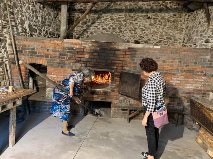 Recuperación del horno comunal de Toral de Merayo. 