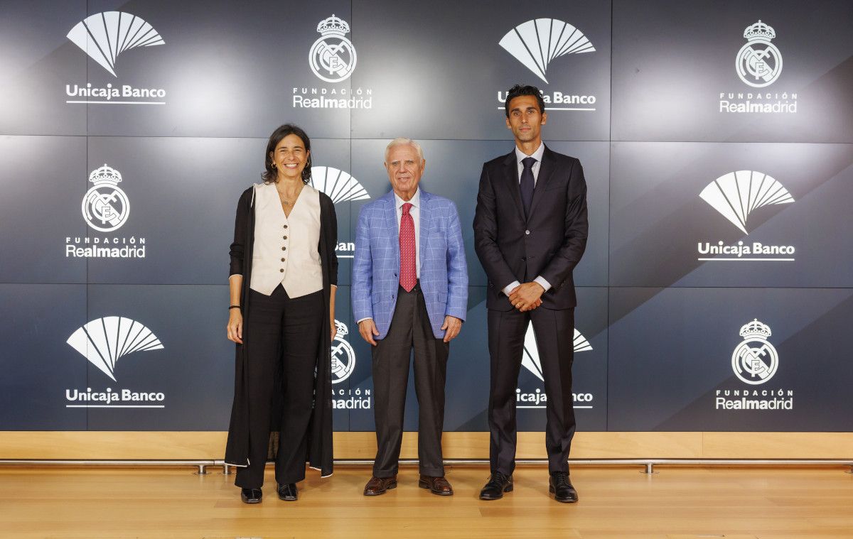 Acto de renovación entre Unicaja y la Fundación Real Madrid | LNC