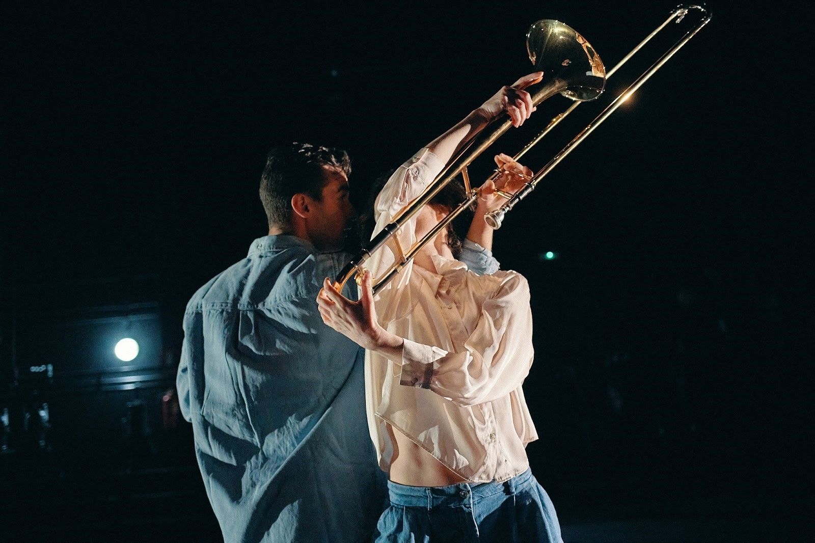 Melania Olcina colabora con el trombonista Juan Crespo en su espectáculo.