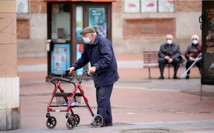 Un informe detalla los problemas de accesibilidad de las personas mayores. | ICAL