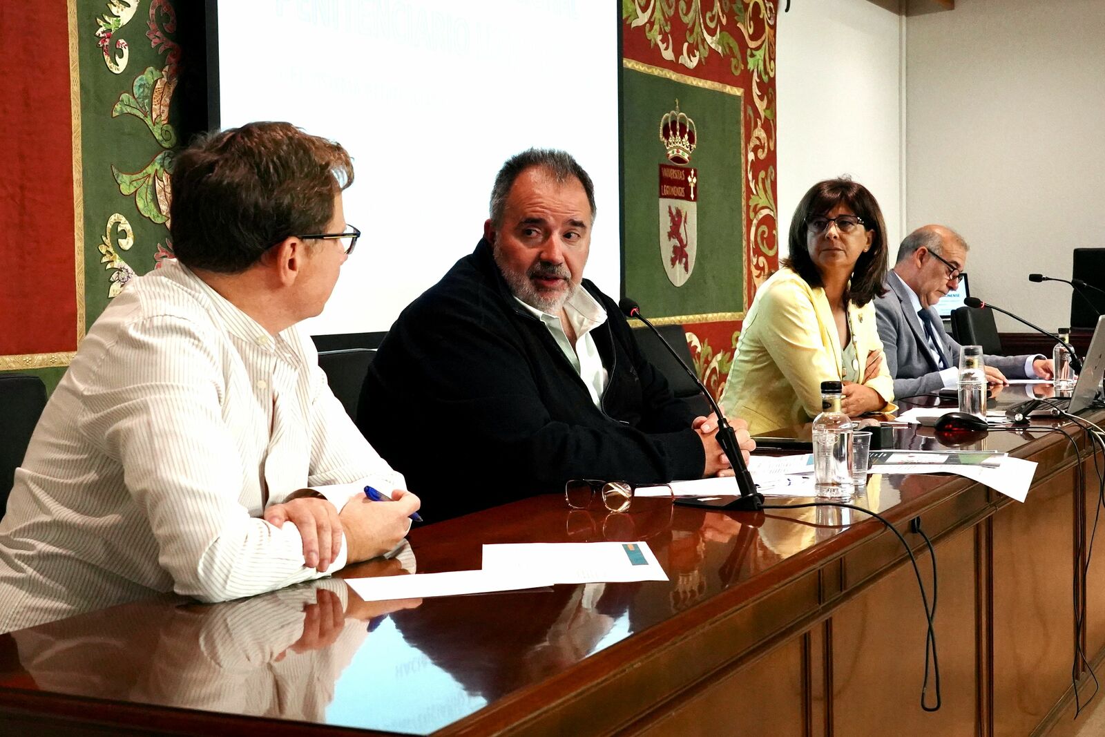 El presidente nacional de Acaip, José Ramón López, inauguró el VIII Congreso Nacional Penitenciario Legionense. | CAMPILLO (ICAL)