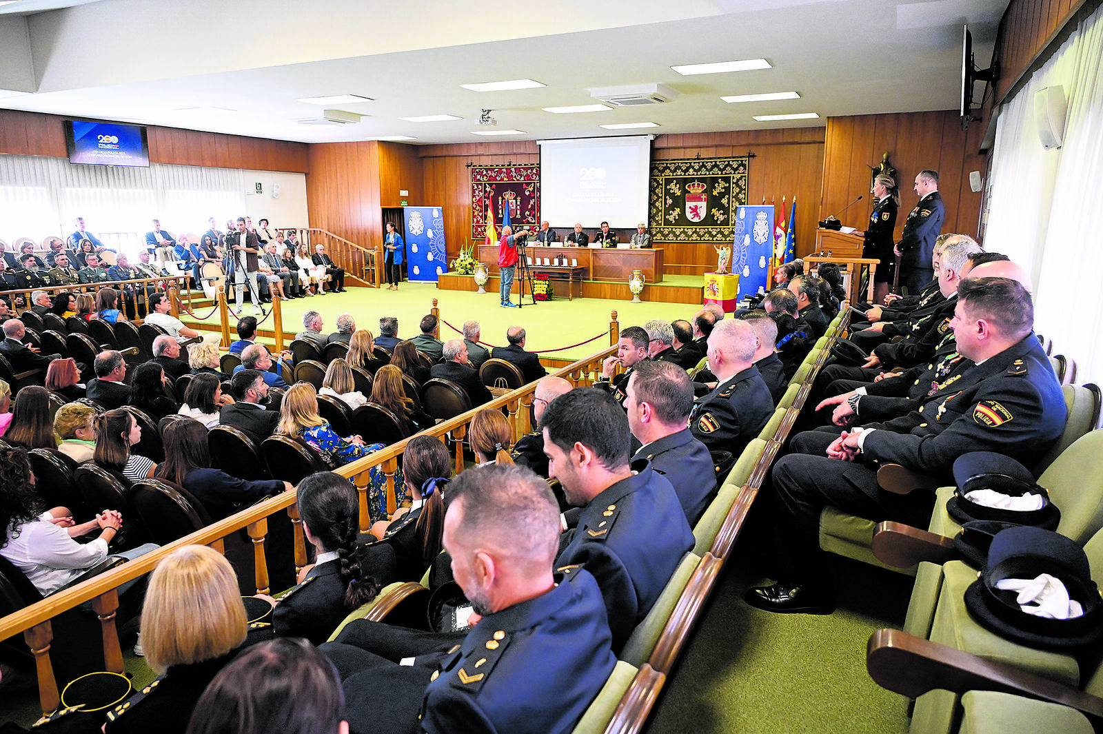 Un momento del acto celebrado en el Aula Magna San Isidoro del Albéitar. | SAÚL ARÉN