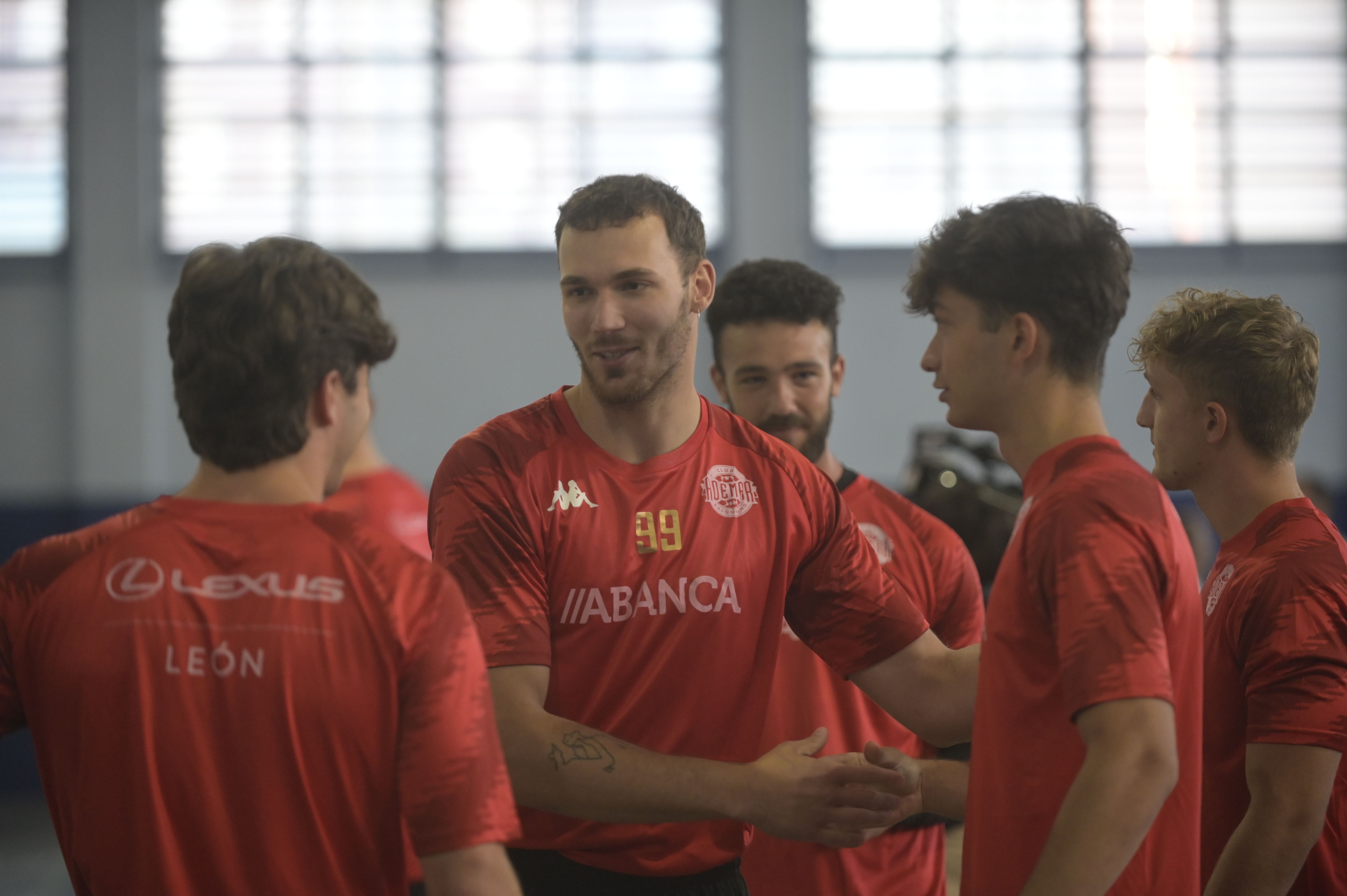 Katic, durante un entrenamiento. | JESÚS F. SALVADORES