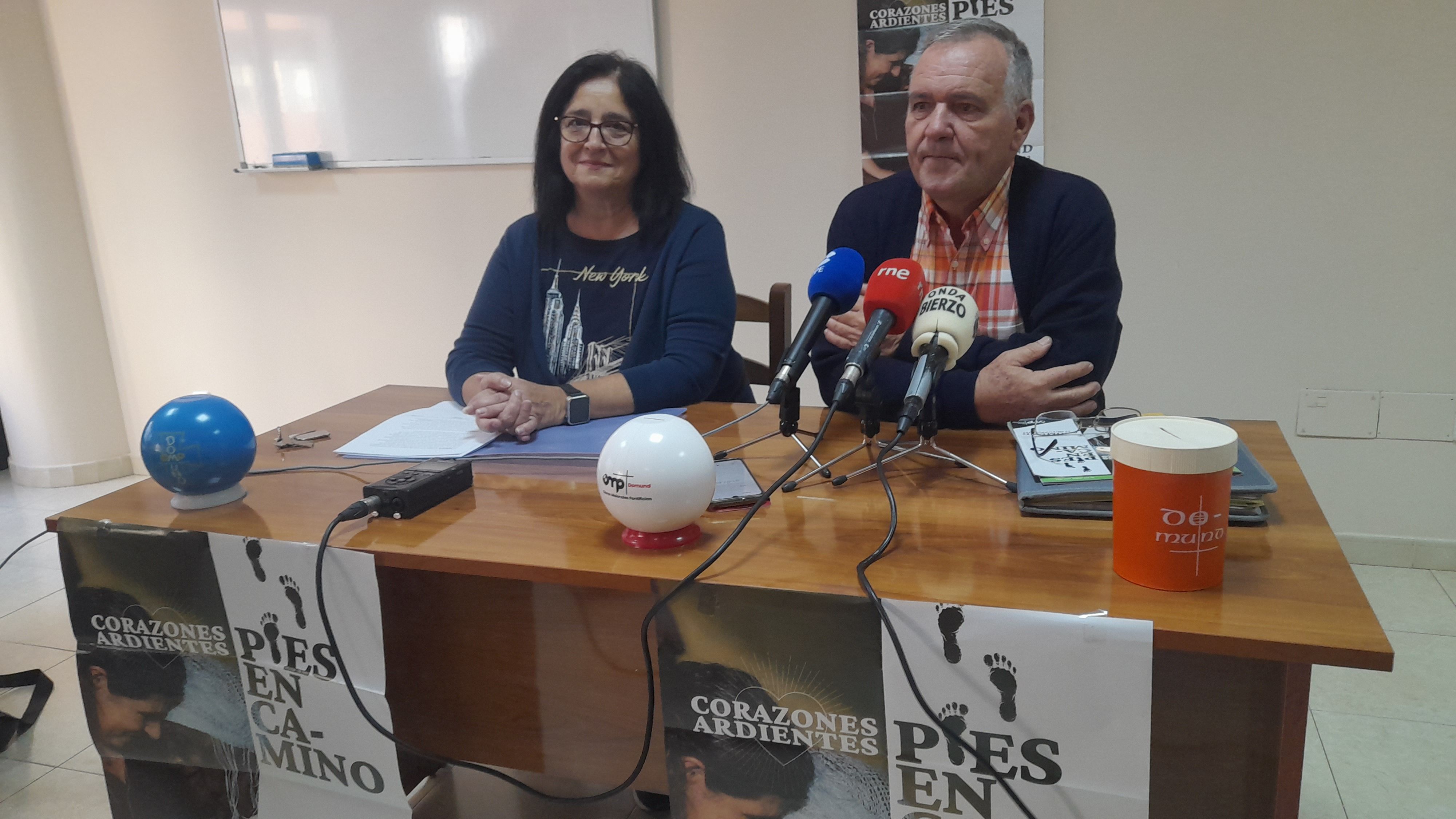 Loli Rodríguez y Serafín Suárez presentando la nueva campaña del Domund. | MAR IGLESIAS