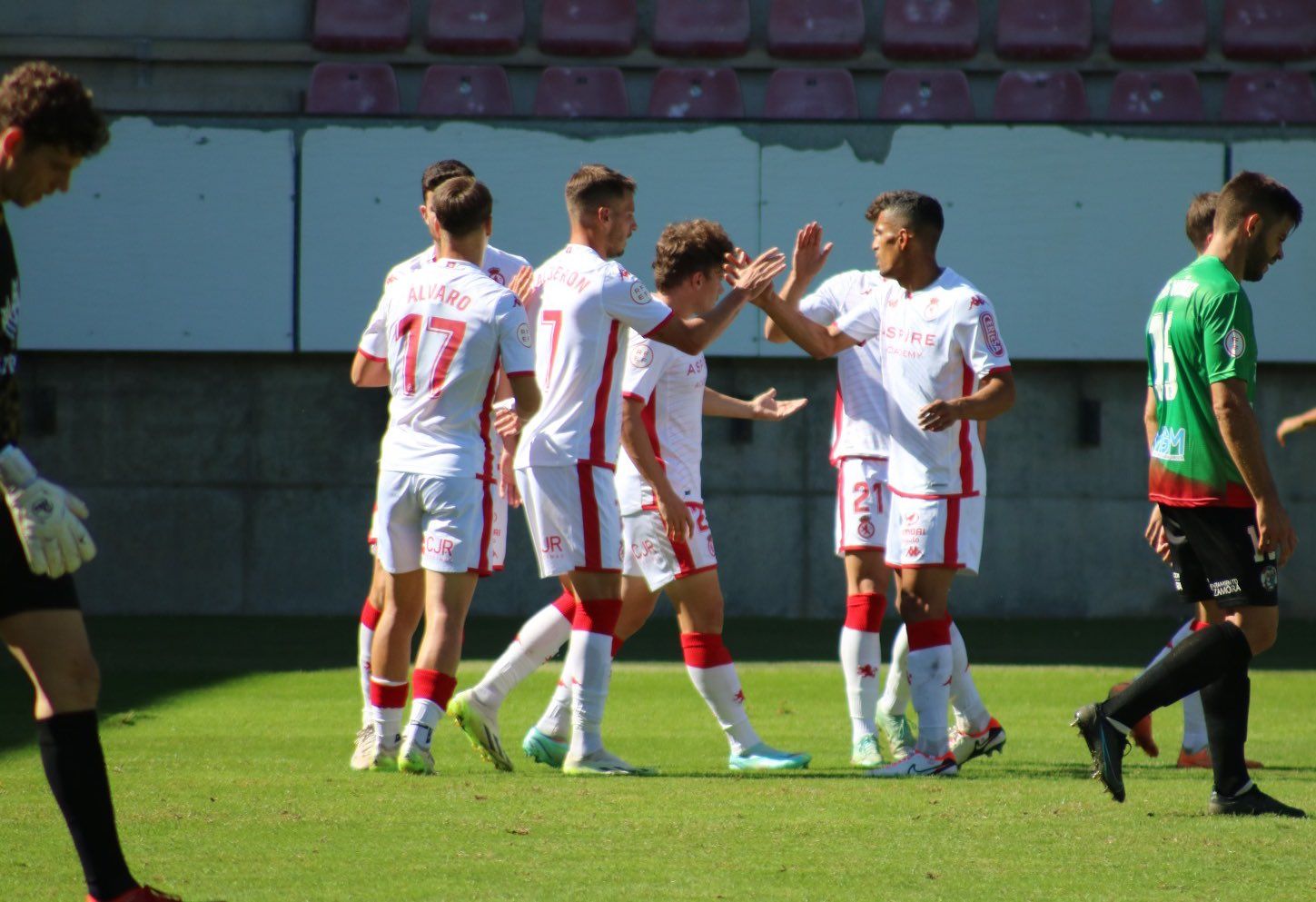 La Cultural celebra su gol en el amistoso frente al Zamora. | CYD