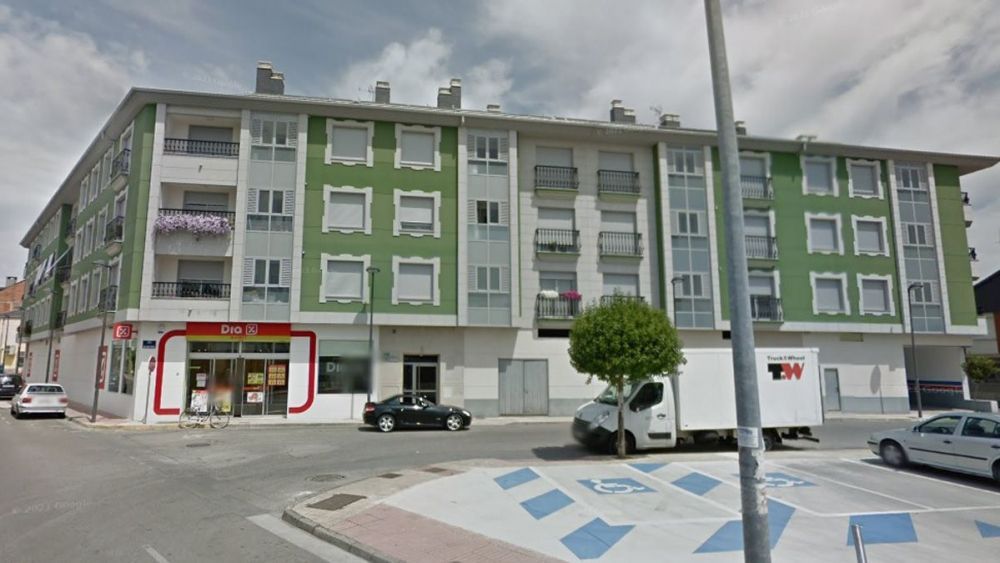 Edificio Roma de Cacabelos, en una vista de Google Maps.