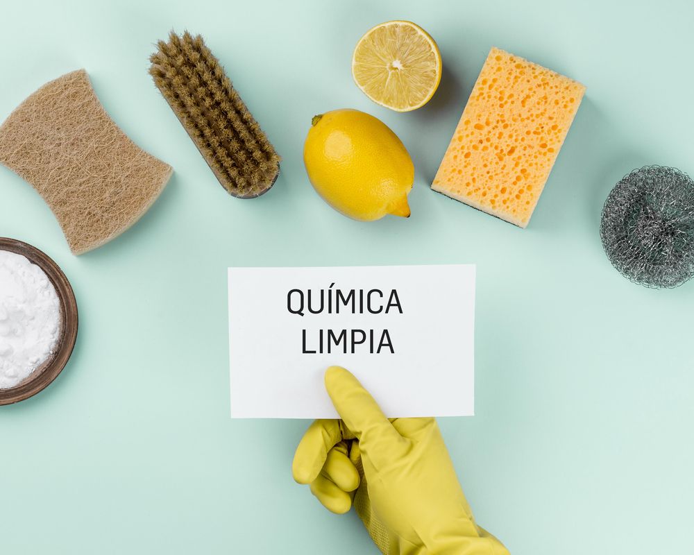 'Los talleres del museo: química limpia'.