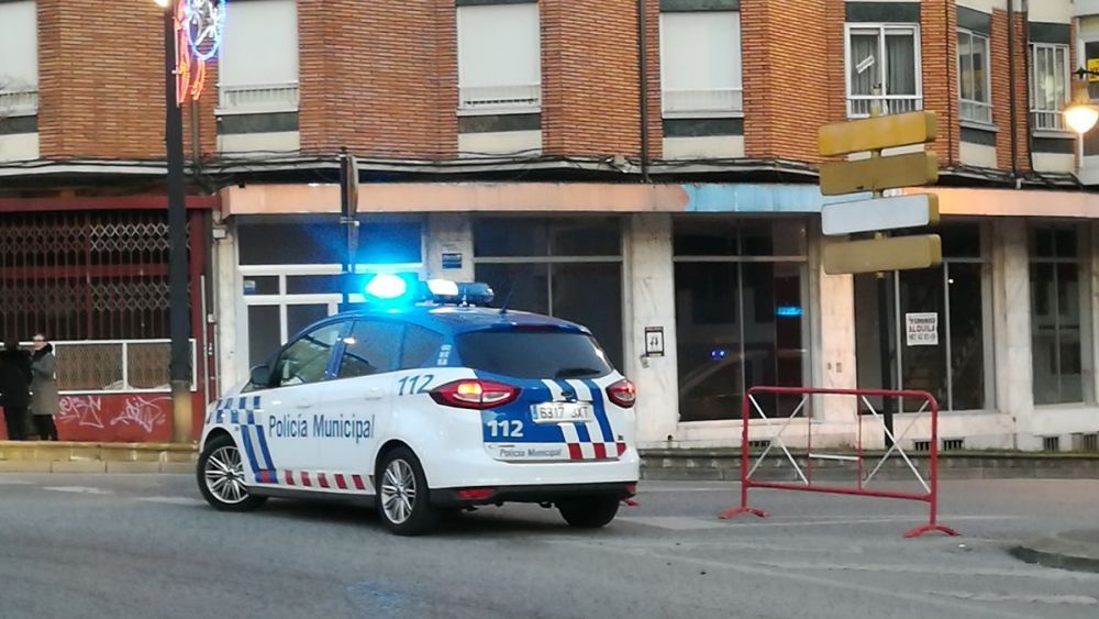 Imagen de archivo de un vehículo de la Policía Municipal de Ponferrada.