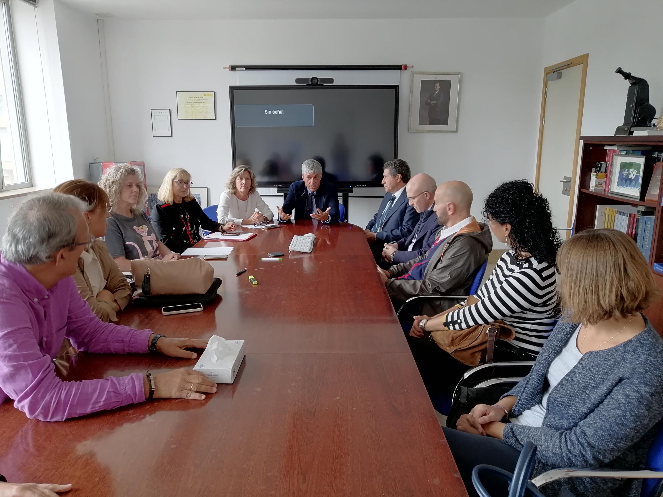 La reunión se ha celebrado este lunes en la Delegación Territorial de la Junta en León. | L.N.C.