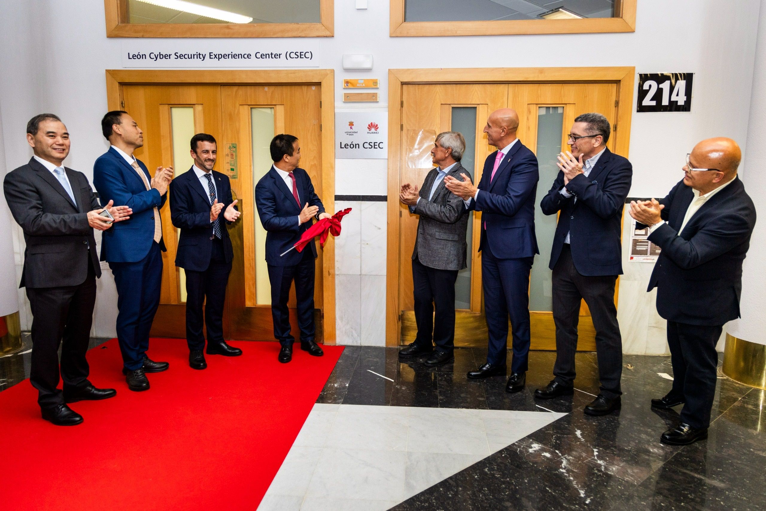 Inauguración este jueves del Centro de Experiencias en Ciberseguridad de Huawei en la ULE. | L.N.C.