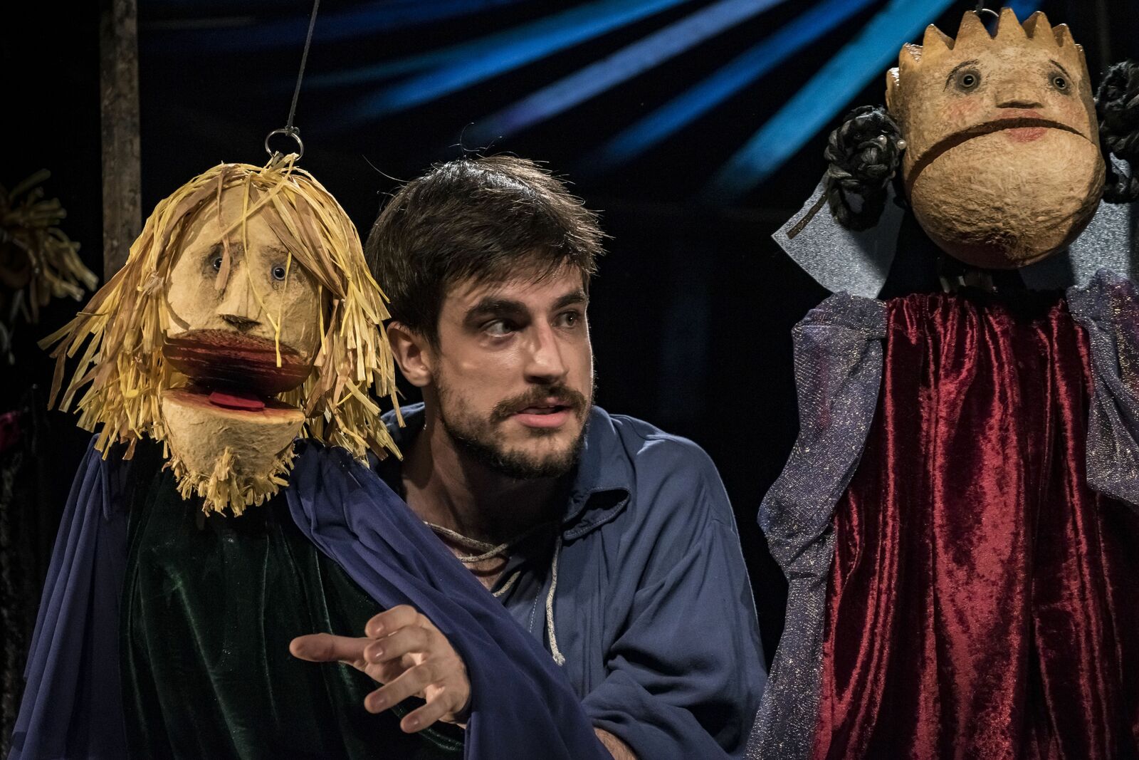 Una escena de ‘Hamlet’ en versión marionetas.