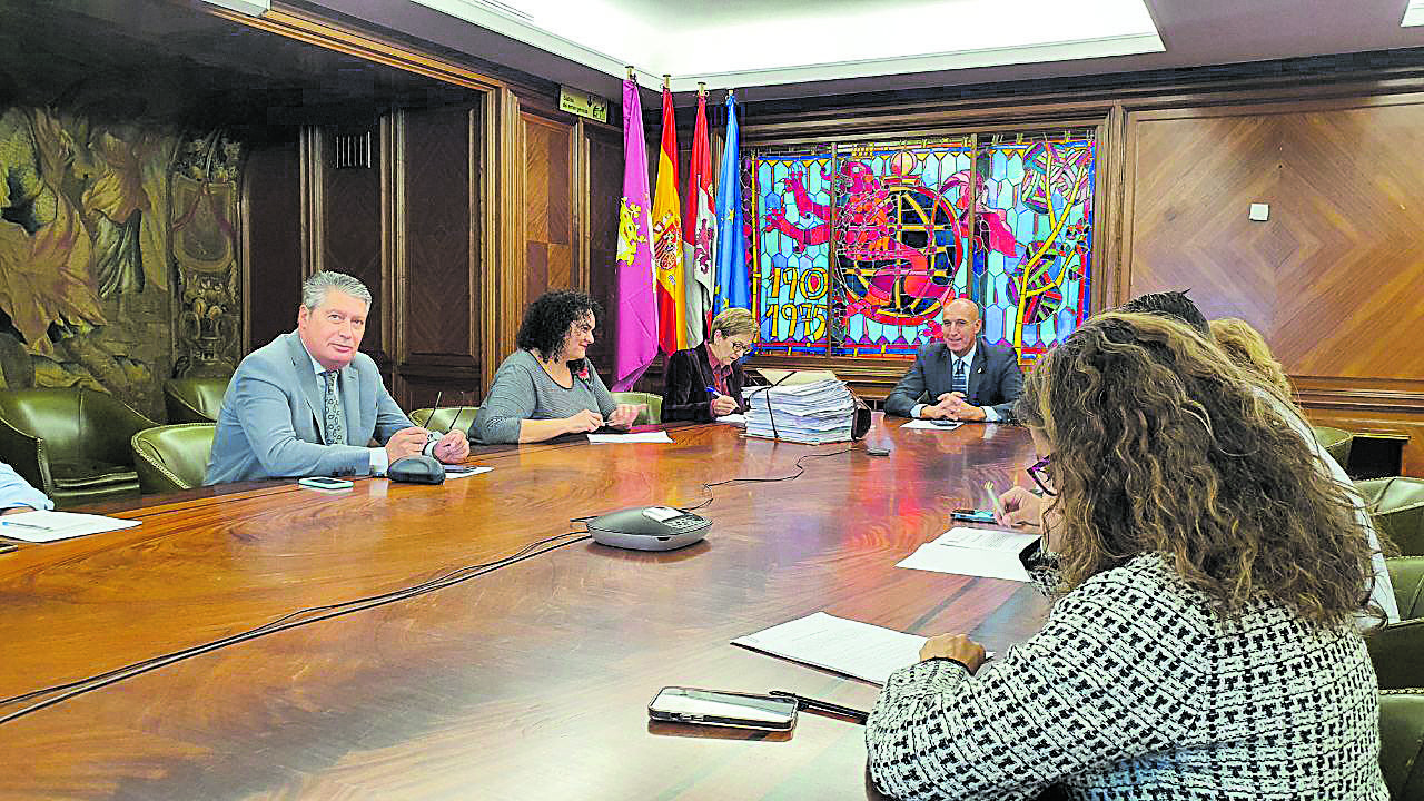 Reunión de la Junta de Gobierno Local del Ayuntamiento, este viernes. | L.N.C.