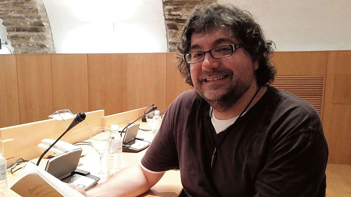 El escritor berciano Manuel Cuenya.