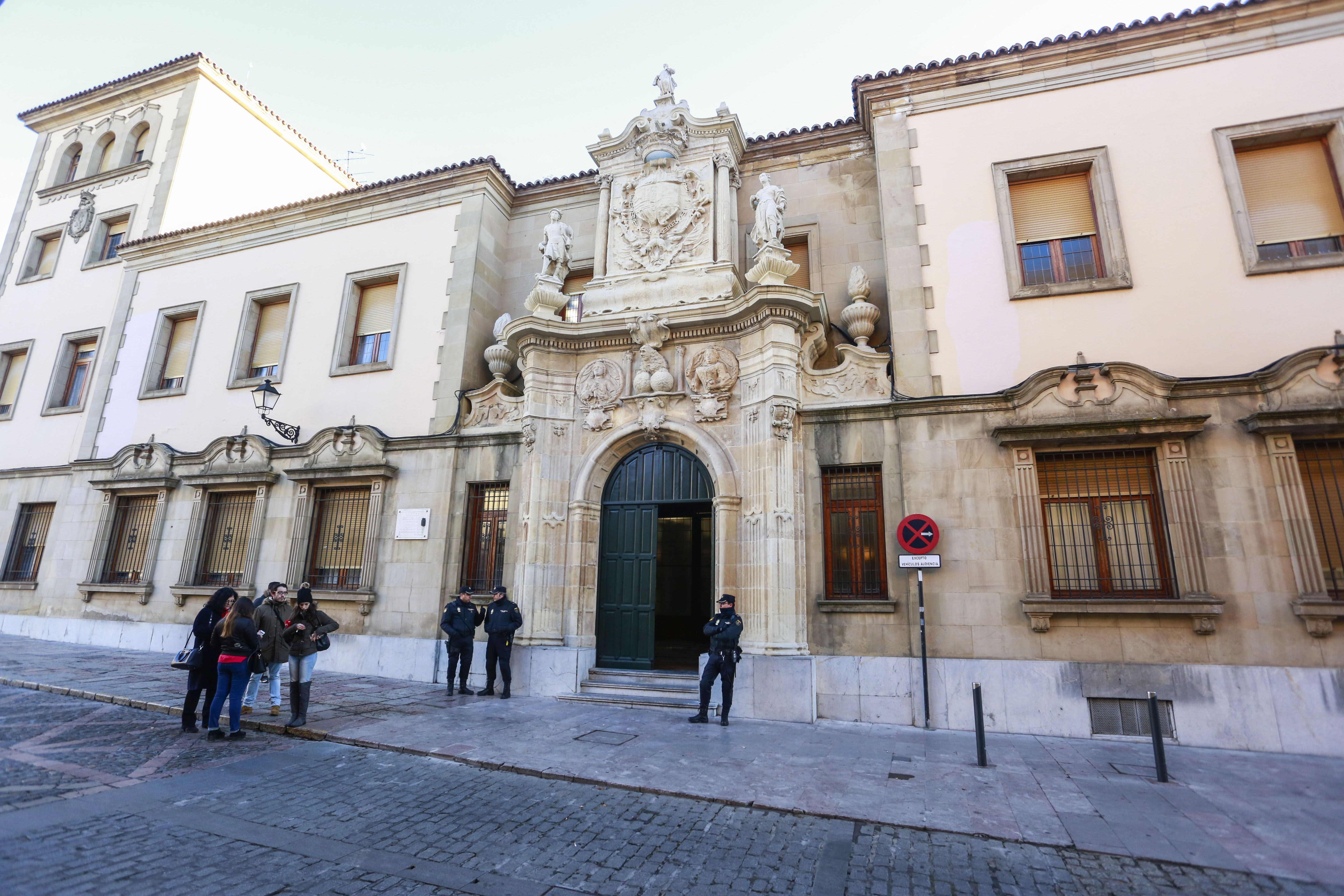 El juicio se celebrará este miércoles en la Audiencia Provincial de León. | ICAL