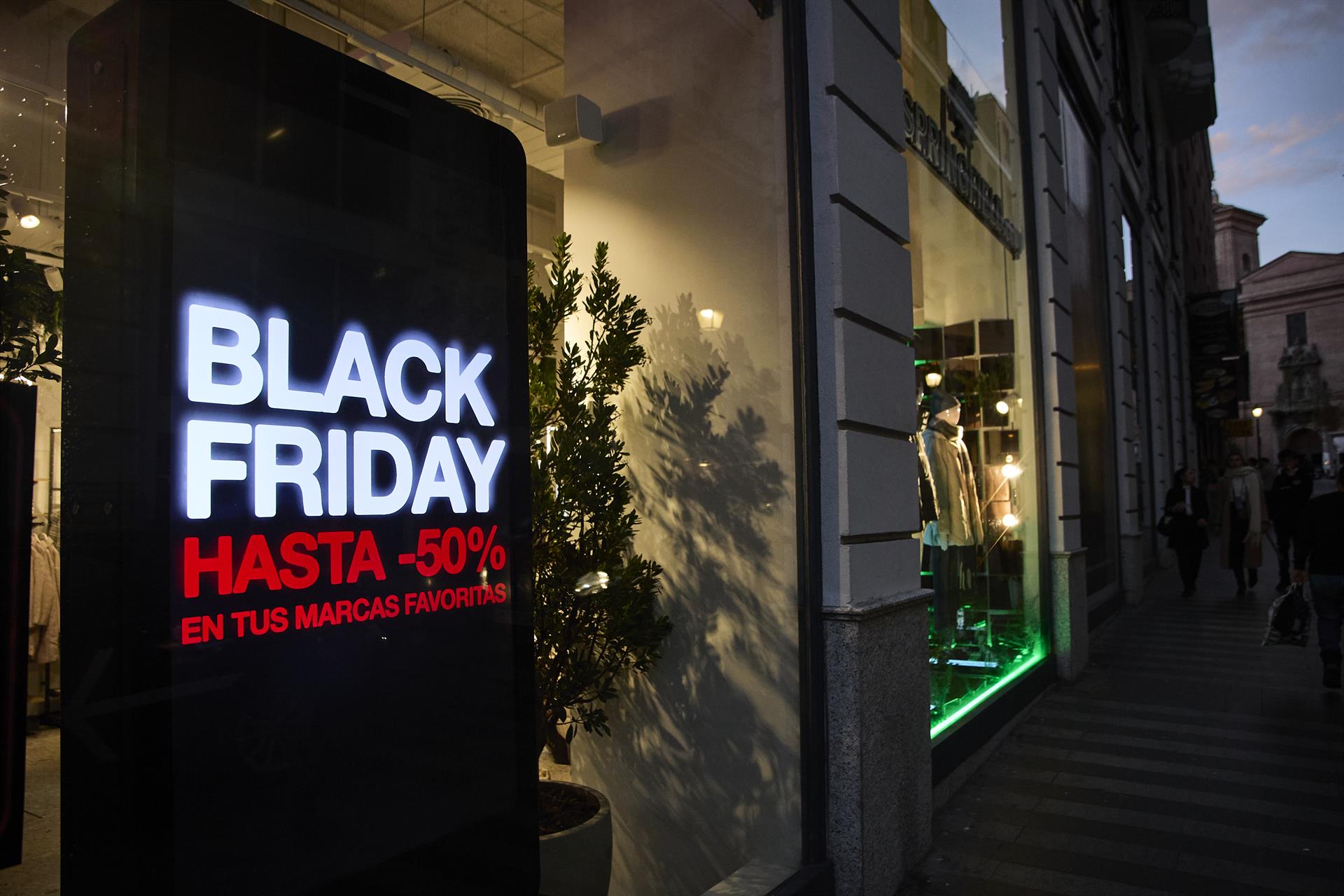 Oferta del Black Friday en una imagen de archivo. | EUROPA PRESS