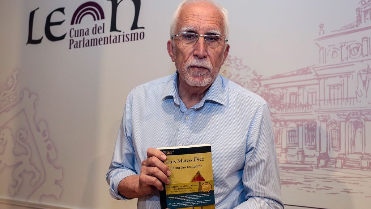 El escritor leonés y Premio Cervantes 2023, Luis Mateo Díez. | L.N.C.