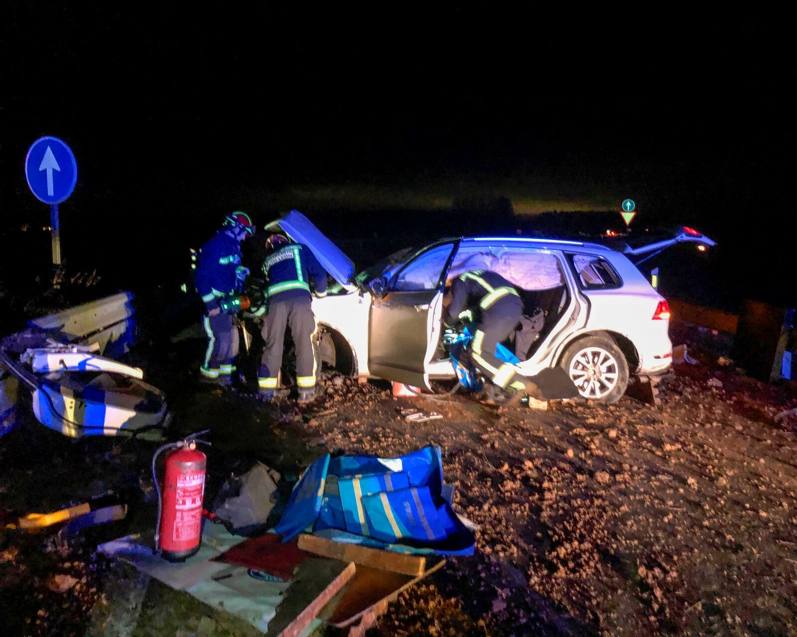 Accidente de tráfico mortal en la N-625 a su paso por Mansilla del Esla. | BOMBEROS AYTO LEÓN