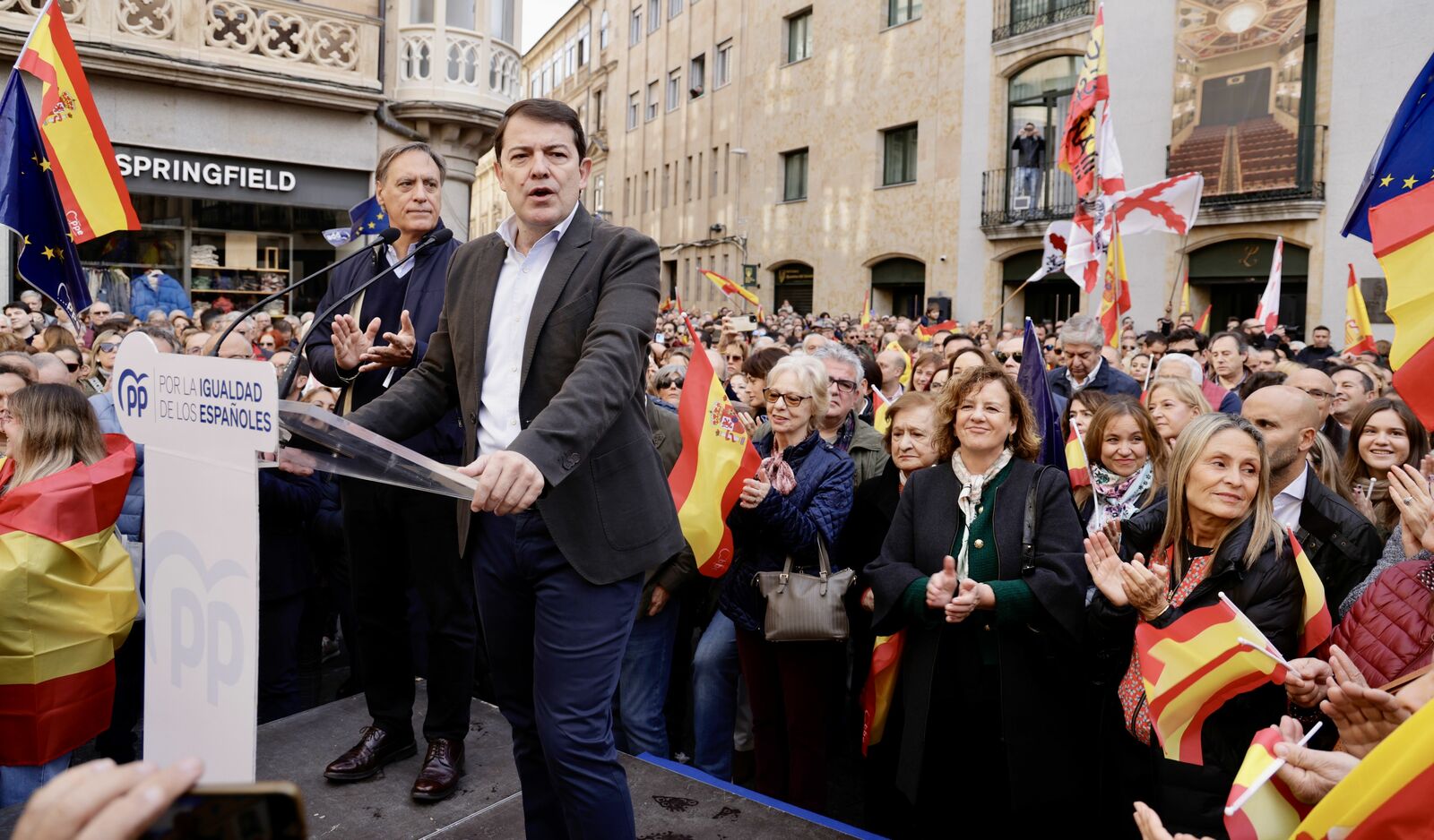 Mañueco, en la manifestación contra la amnistía convocada por el PP, en Salamanca. | DAVID ARRANZ (ICAL)