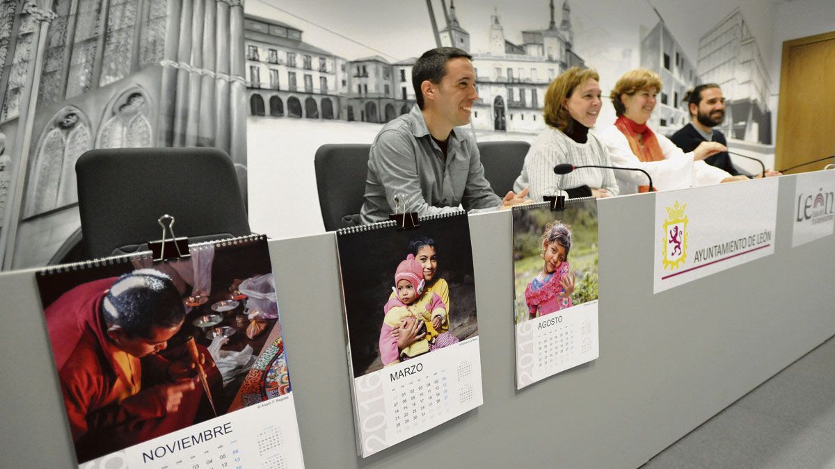 Álvaro F. Regúlez, Aurora Baza, Margarita Torres y Óscar Calzado durante la presentación. | DANIEL MARTÍN