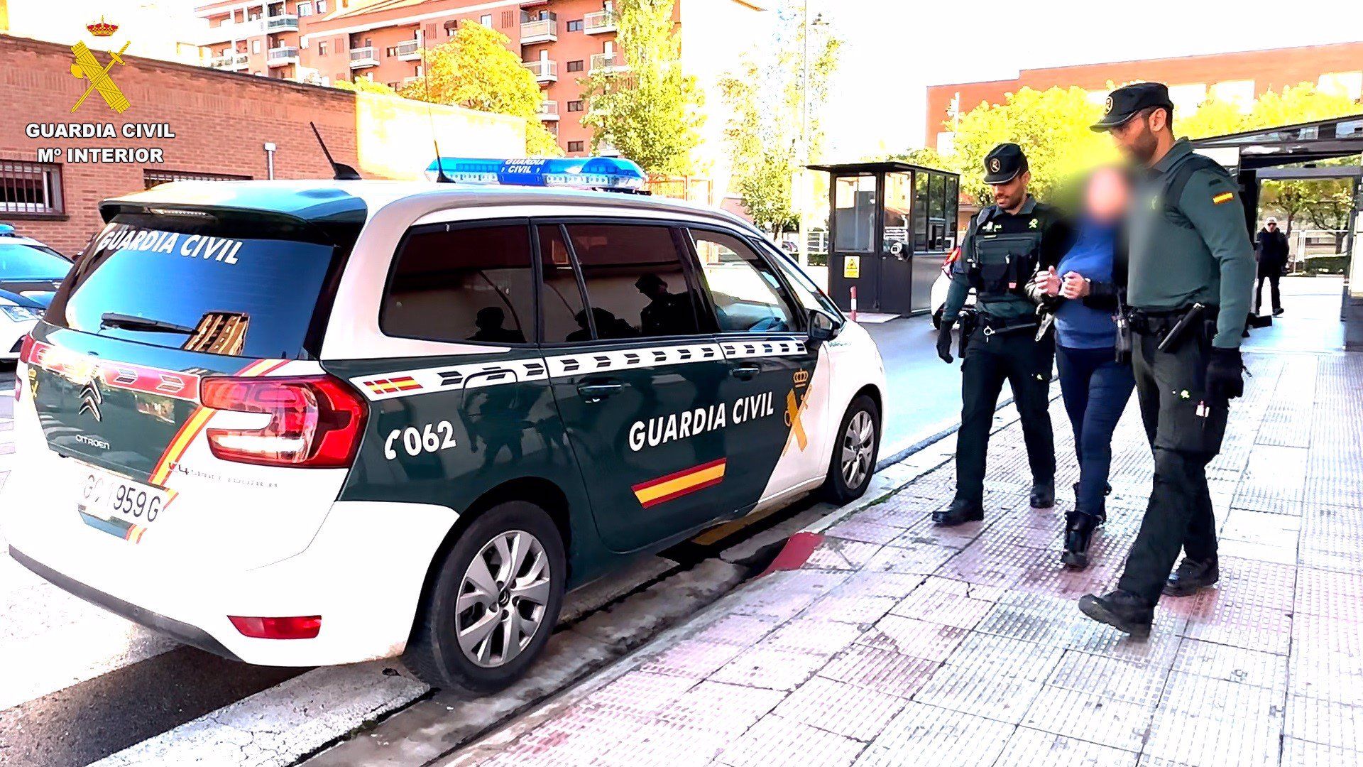 Momento de la detención de la madre. | GUARDIA CIVIL
