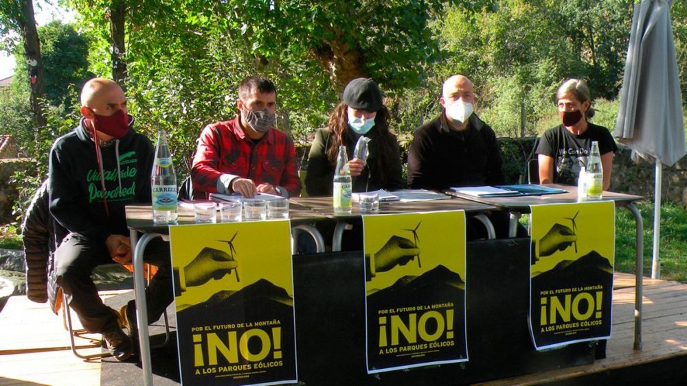 Imagen de una archivo de un acto de la Plataforma en La Xana. | E. NIÑO