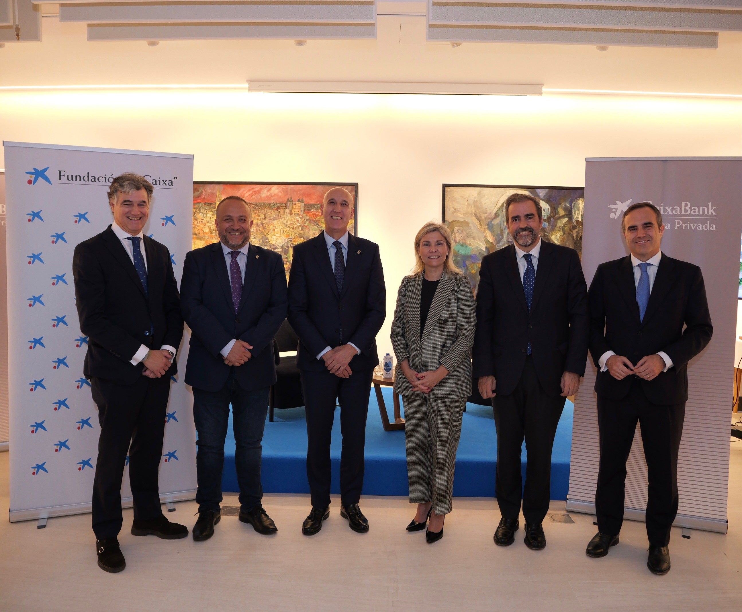 Inauguración de la nueva oficina de CaixaBank en León. | ICAL