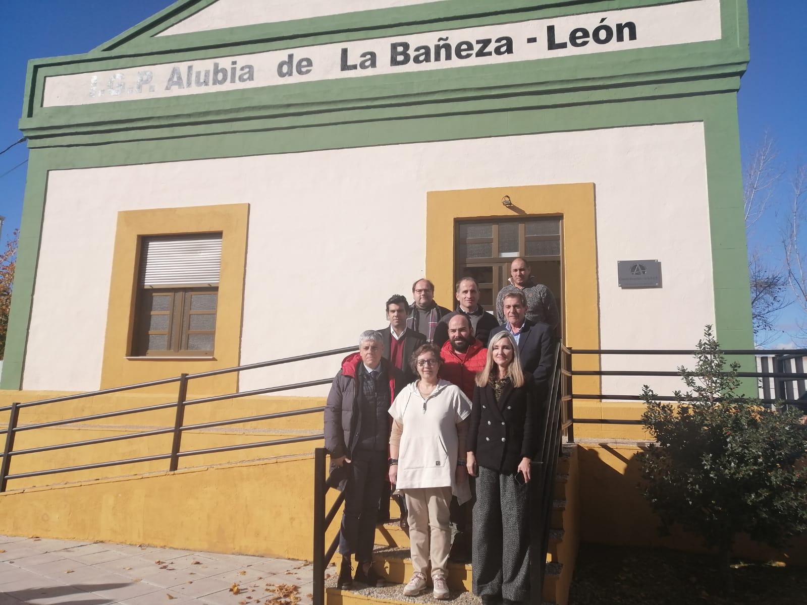 Foto de familia tras la reunión. | L.N.C.