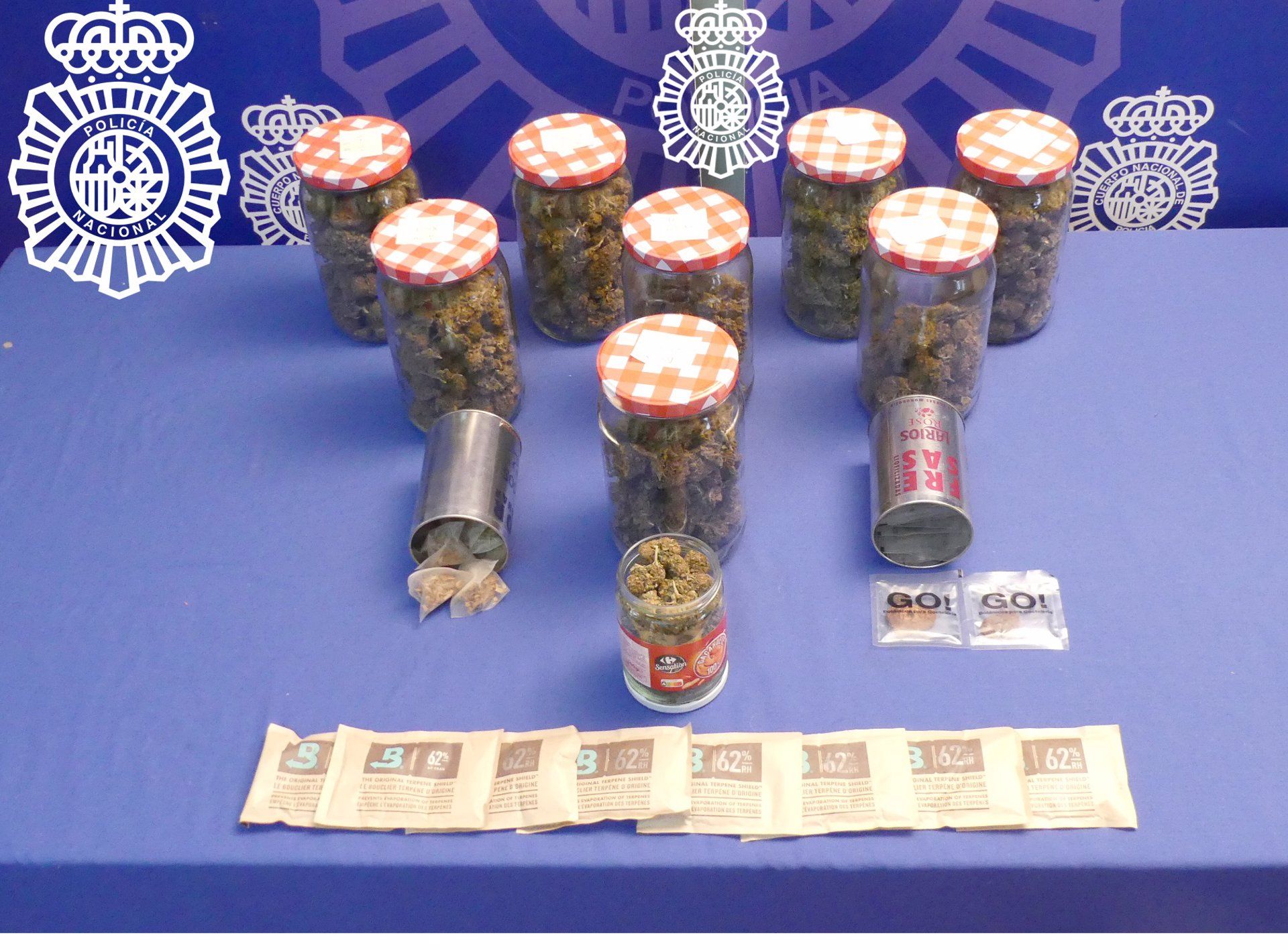 Imagen de la droga encontrada en la vivienda.