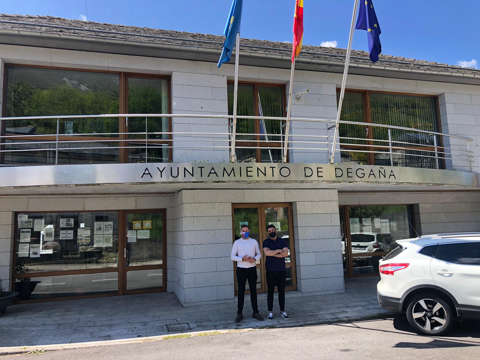 Reunión de Coalición por El Bierzo en el Ayuntamiento de Degaña hace dos años para tratar este asunto.