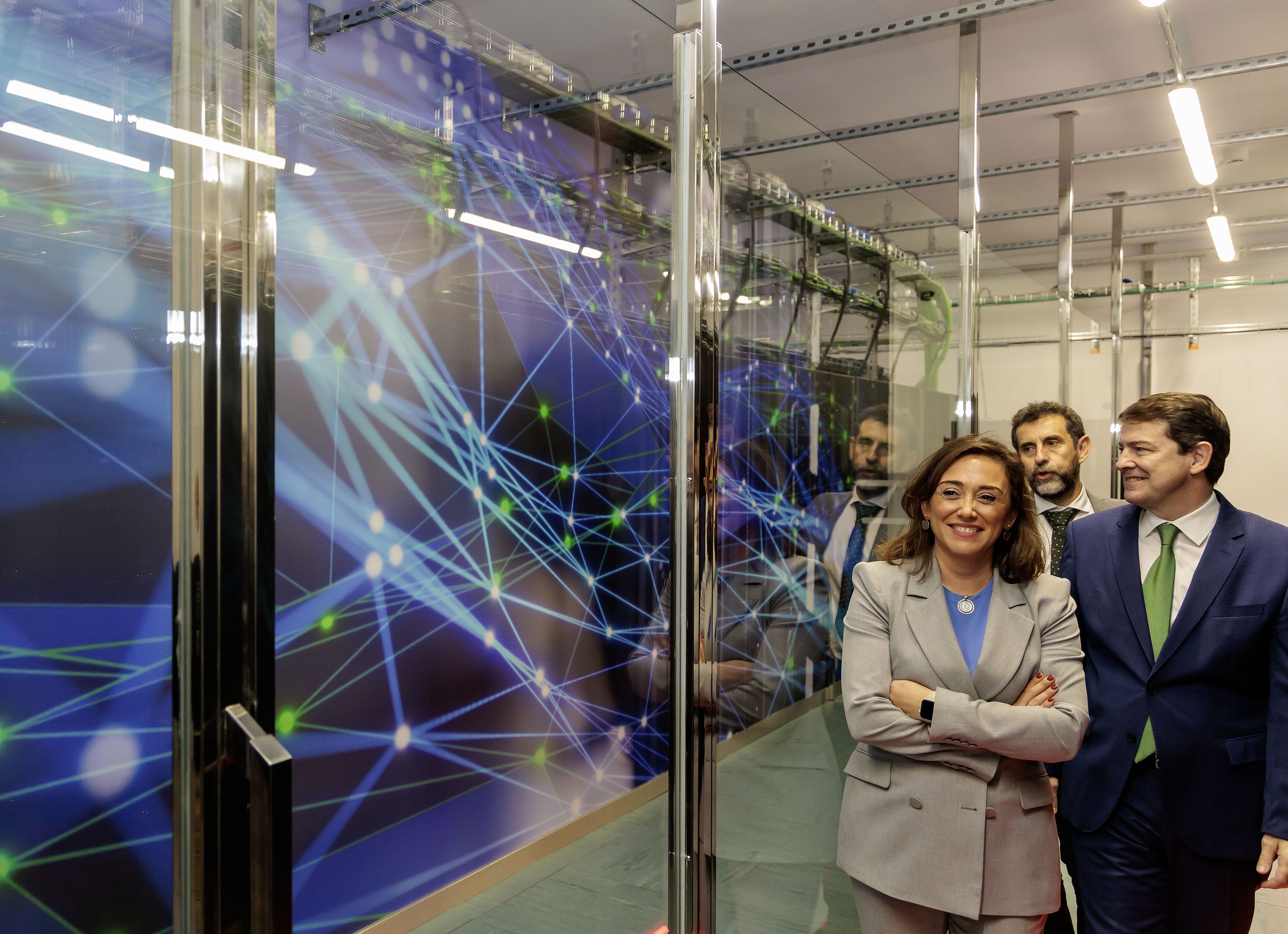 Mañueco visitó las instalaciones del supercomputador de la Universidad de León. | L.N.C.