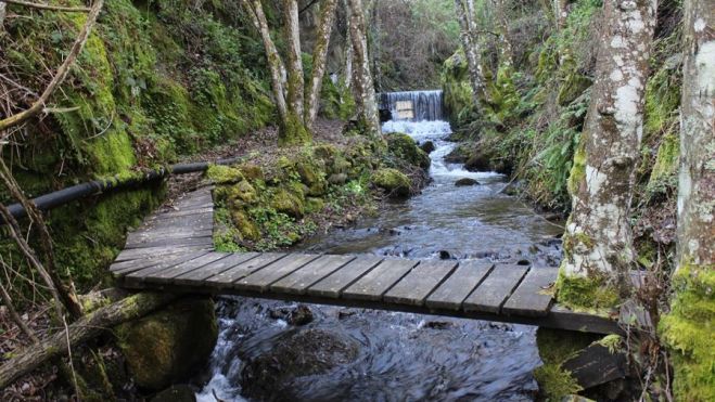 Captación de agua para el pueblo de Villanueva de Valdueza.