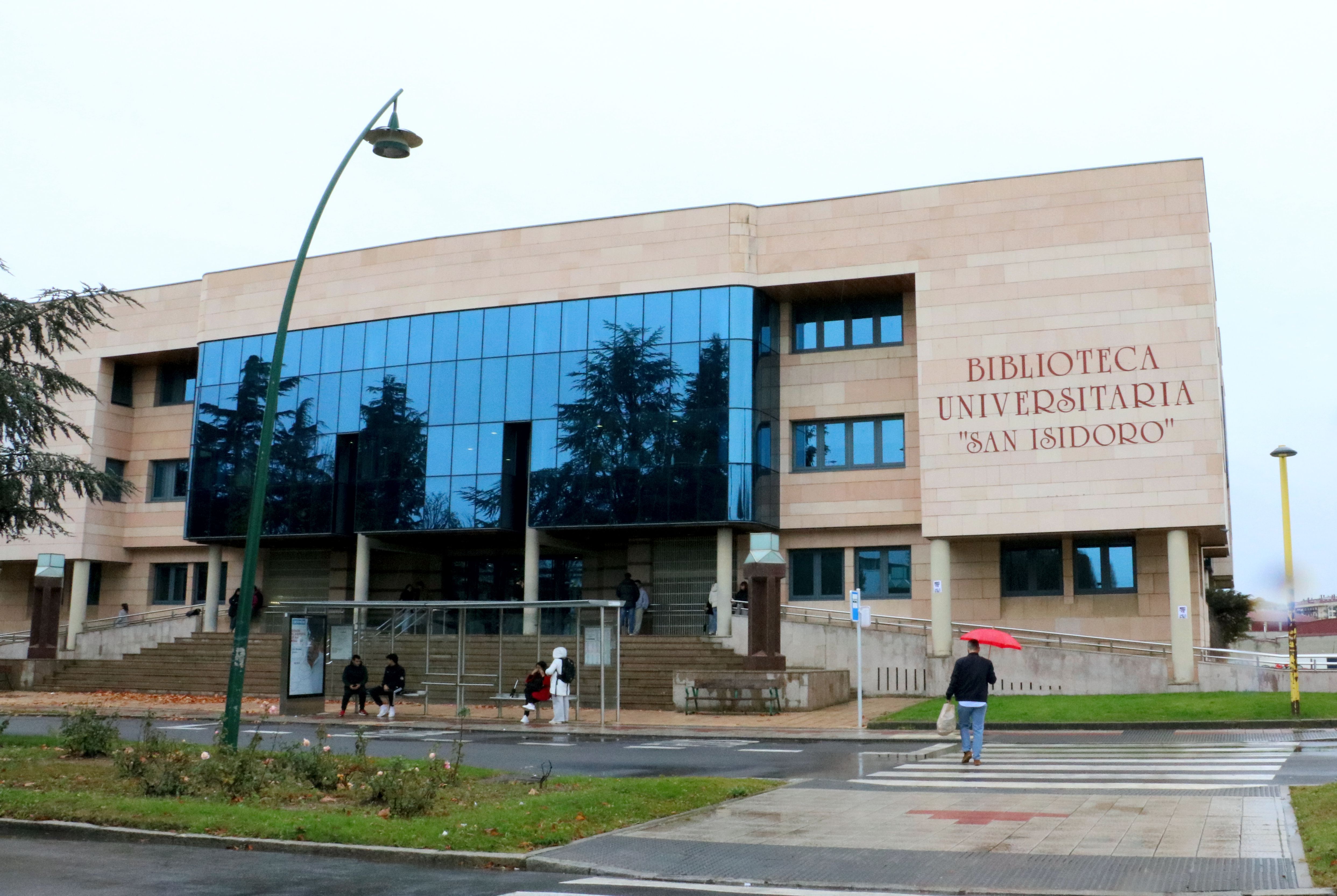 La Biblioteca General San Isidoro está ubicada en el centro del Campus de Vegazana de la Universidad de León. | L.N.C.