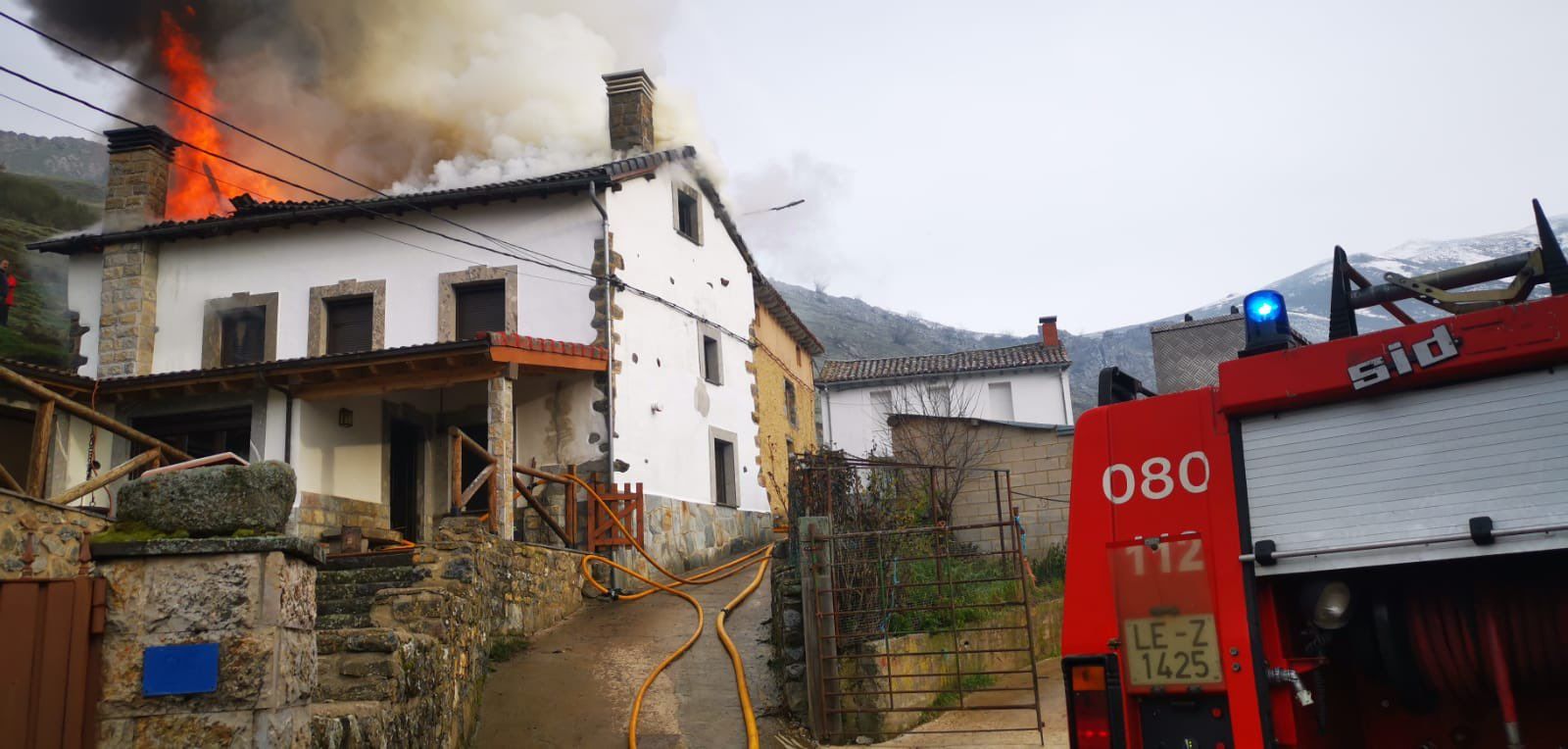 El incendio ha ocurrido en Pendilla de Arbas. | BOMBEROS AYTO. LEÓN