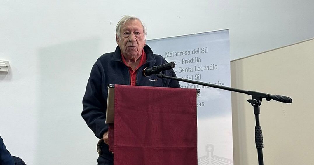 Javier Rodríguez en el homenaje que le rindió Toreno en Santa Bárbara. | AYTO.TORENO