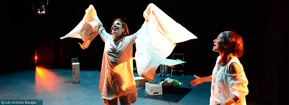 Un homenaje al Año Cervantes en el Bergidum, con el montaje 'Quijote, el vértigo de sancho'.