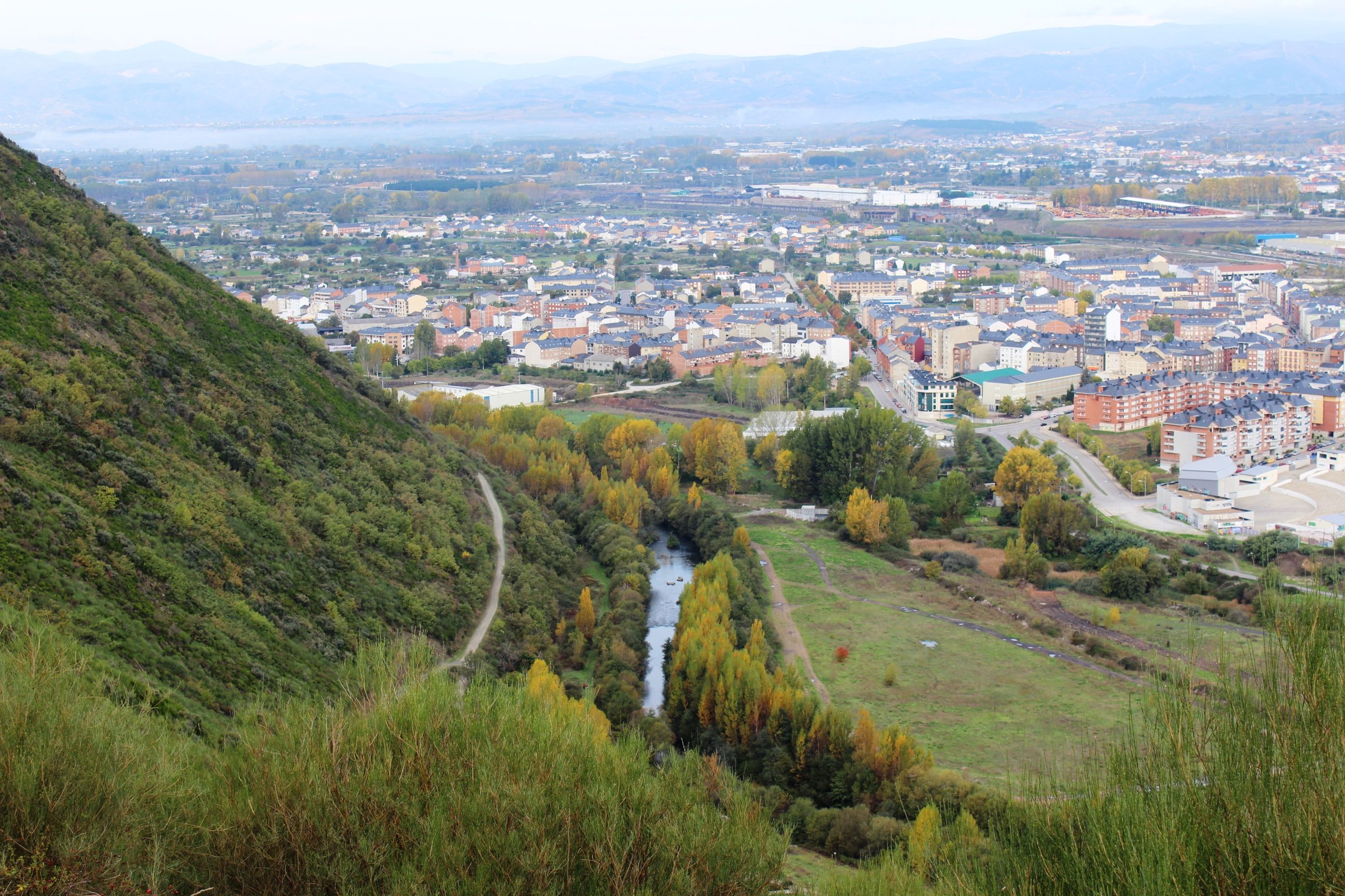 Monte Pajariel, en Ponferrada, de archivo. | L.N.C. Monte Pajariel, en Ponferrada, de archivo. | L.N.C.