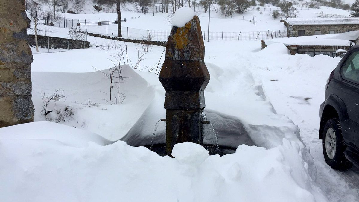 Imagen de Redipuertas tras las precipitaciones en forma de nieve caídas en los últimos días.