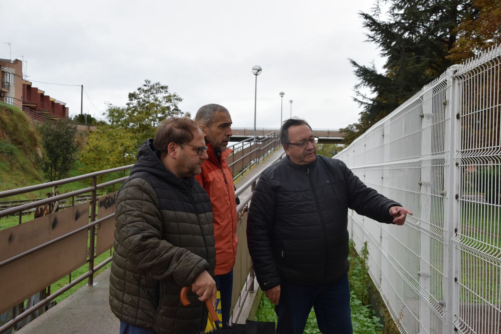 Alcalde, concejal de obras y responsable técnico del proyecto. | ABAJO