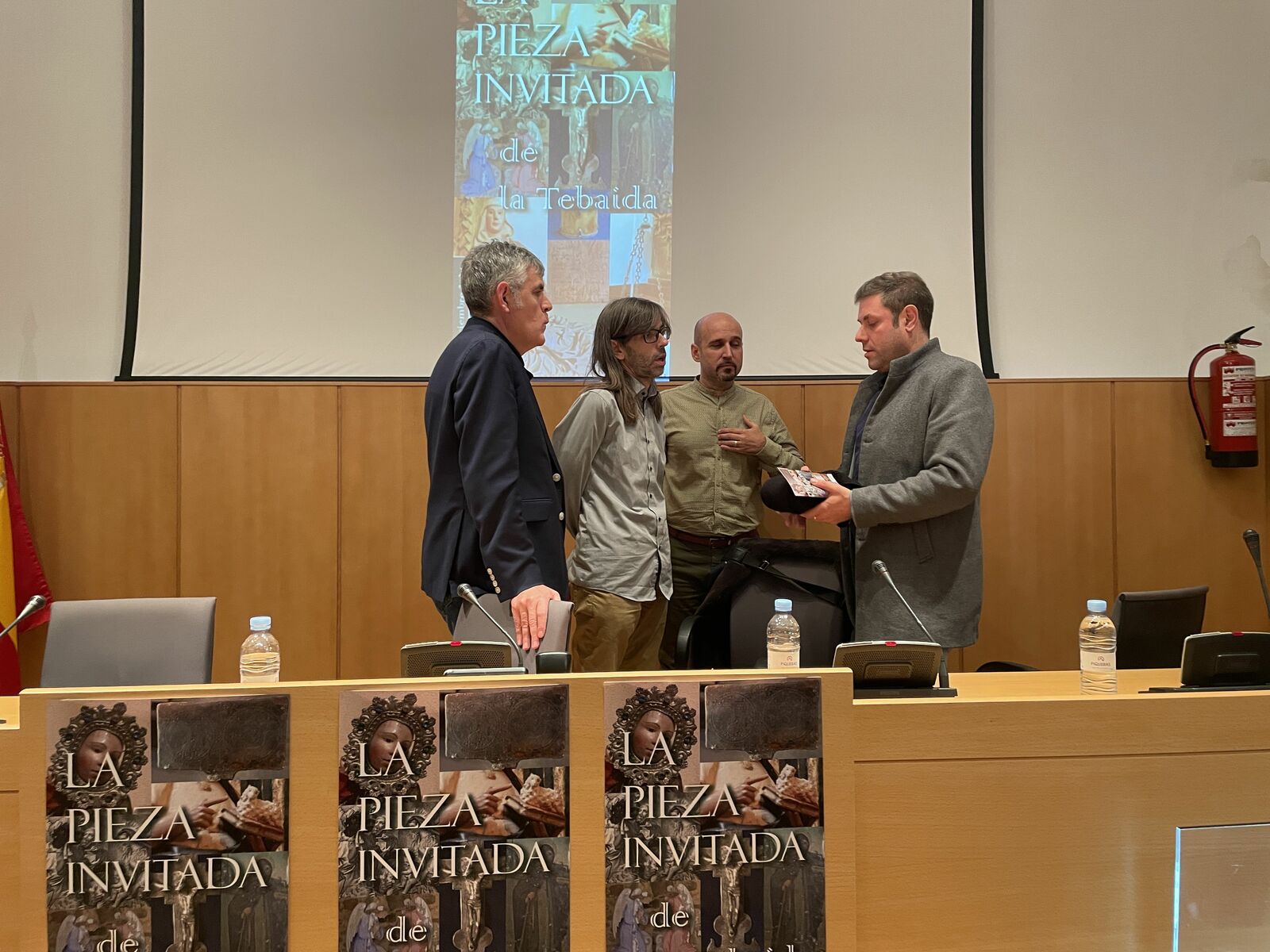 Presentación de La Pieza Invitada de la Tebaida en el Museo de la Radio de Ponferrada. | Javier Fernández