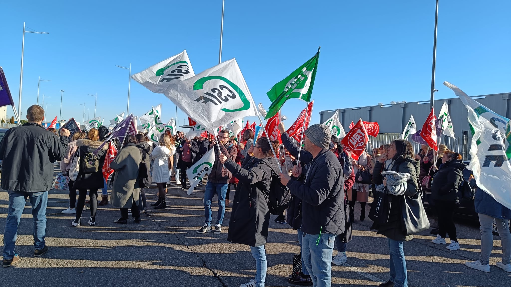 Segunda concentración en el Centro Estrada de León. | L.N.C.