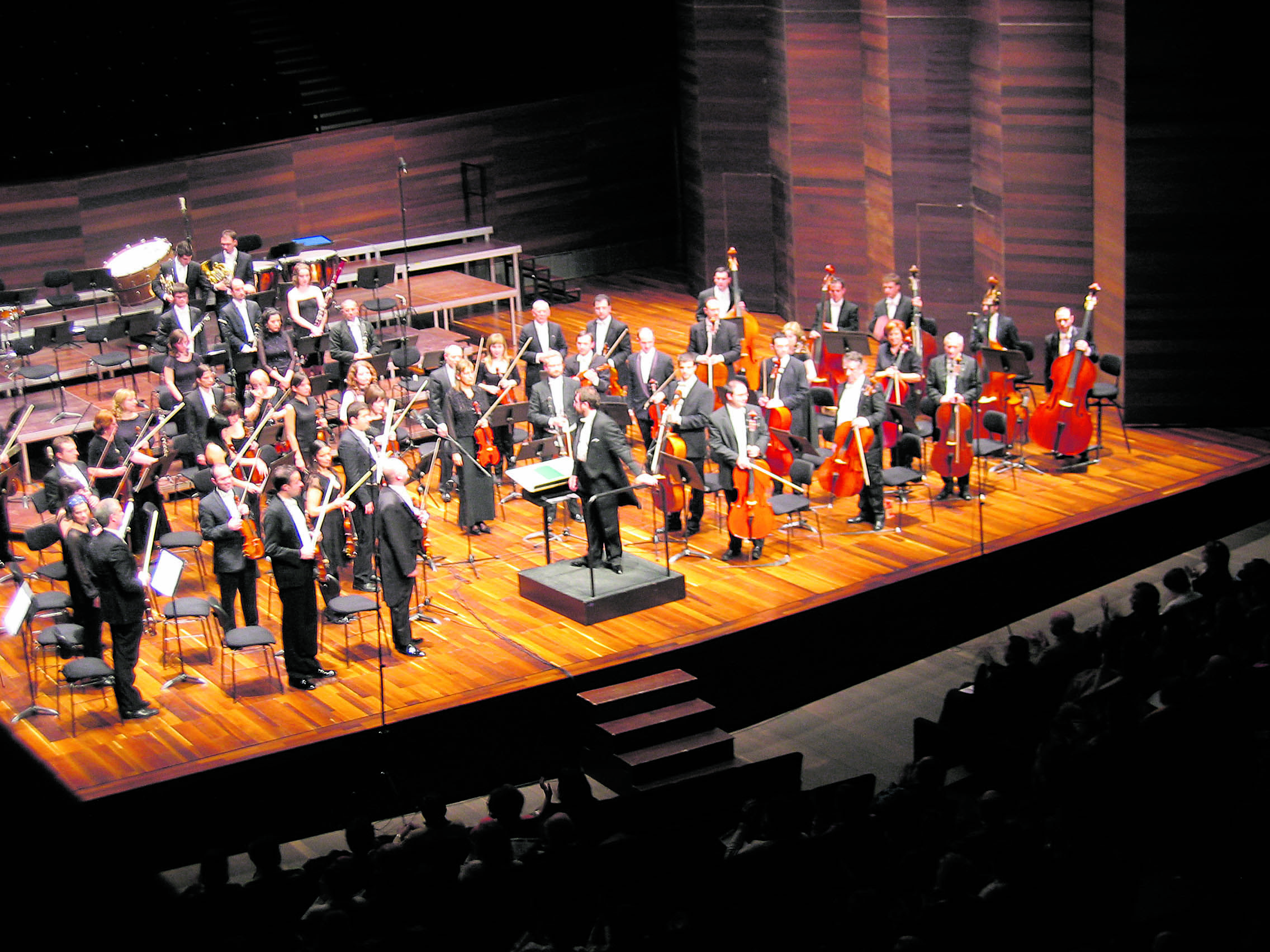 La Orquesta Sinfónica Odón Alonso ofrece hoy, en jornada doble, su tradicional concierto de Navidad . | O.S.O.A