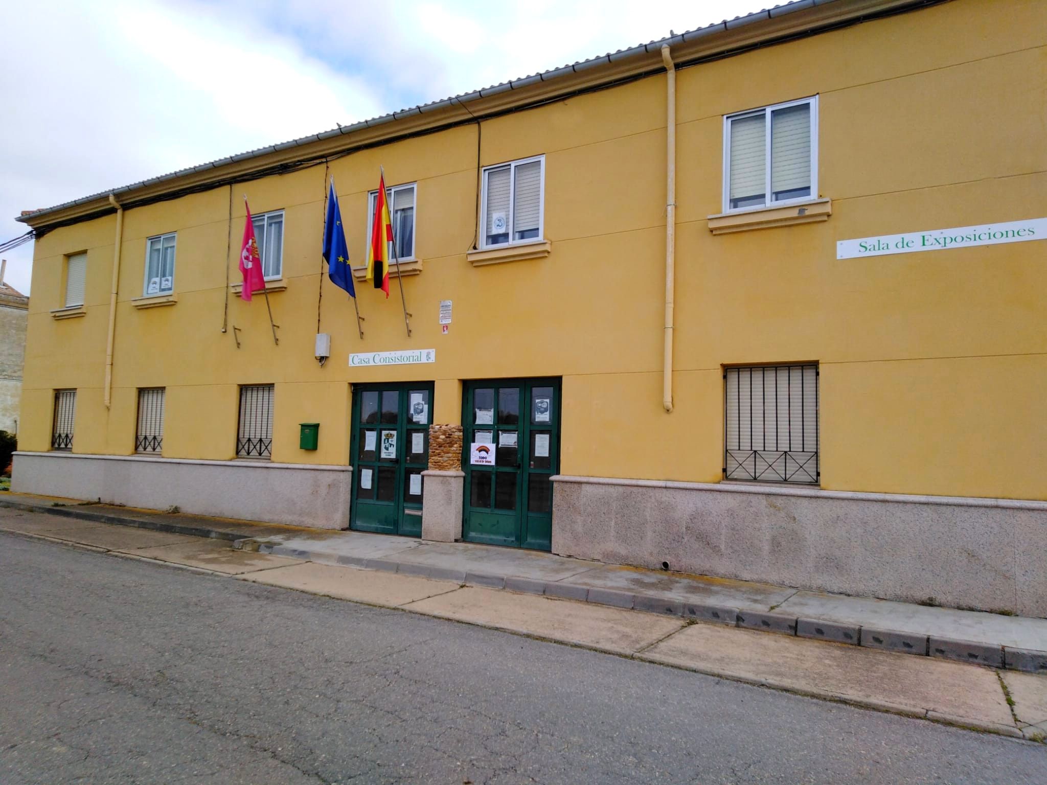 El Ayuntamiento de Valderrey.